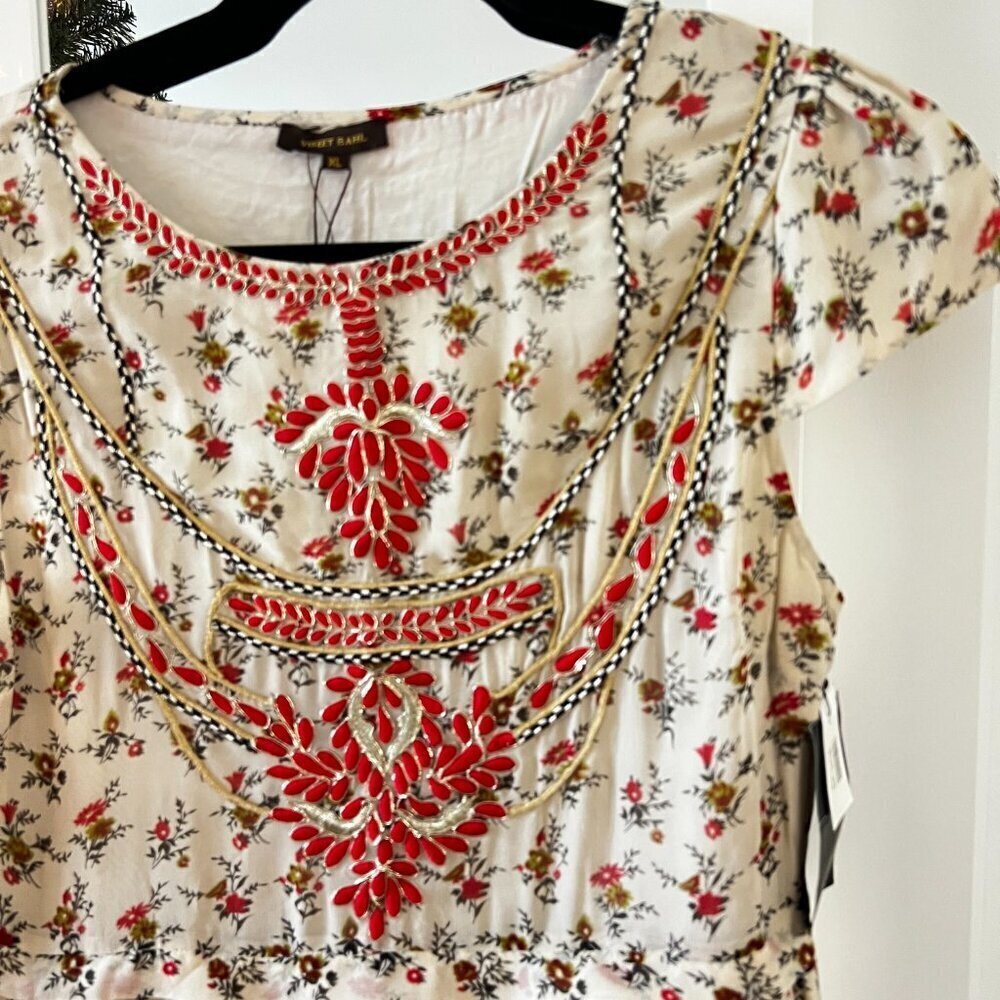 NWT Vineet Bahl Embroidered Blouse Size XL Color Cream Red - Picture 3 of 7